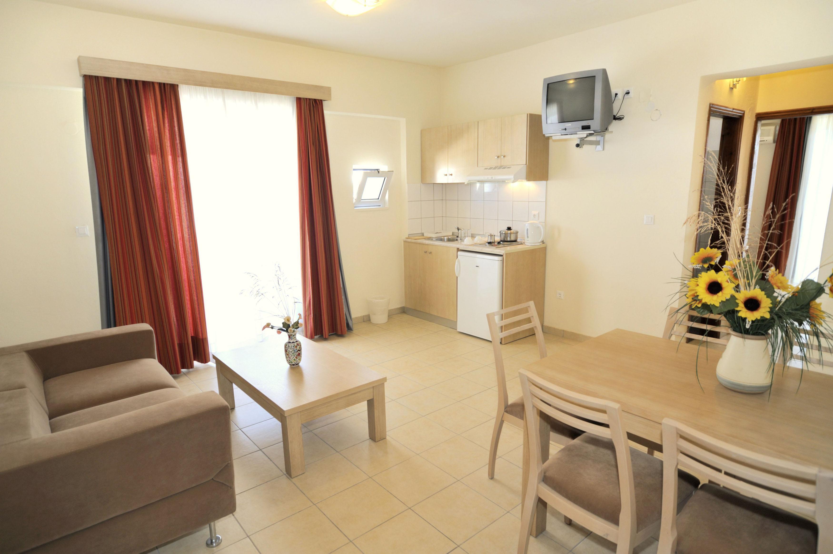יאליסוס Anita Aparthotel מראה חיצוני תמונה