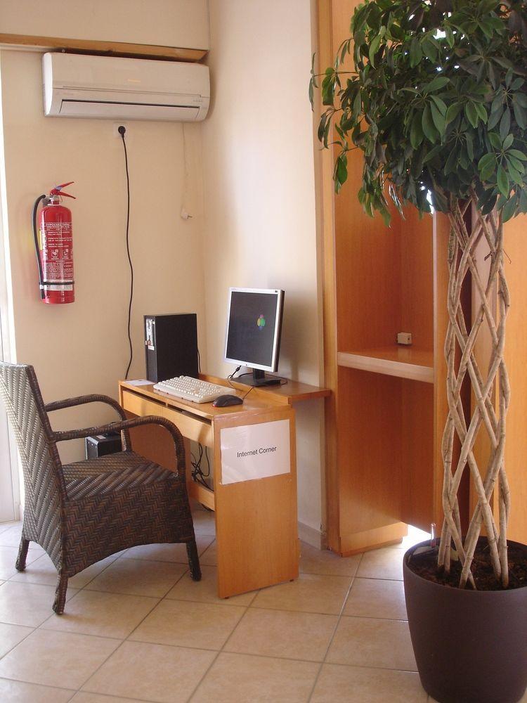 יאליסוס Anita Aparthotel מראה חיצוני תמונה
