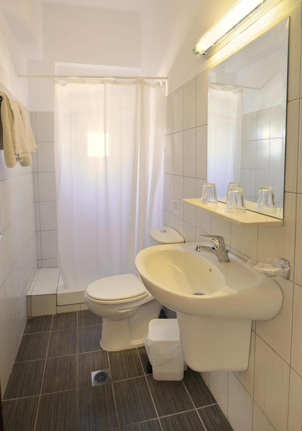 יאליסוס Anita Aparthotel מראה חיצוני תמונה
